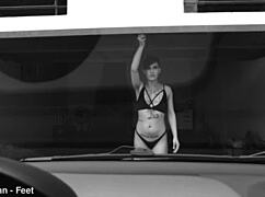 threesome for foot sex in car