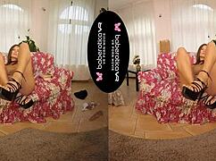 Solo Girl Jennifer Jane Explores Pleasures With Dildo In VR