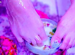 Bia Roman Gets Her Sexy Feet All Messy