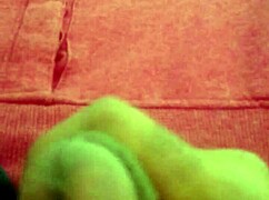 My first video lonely at home, just me masturbating and cumming all by myself in this homemade setup.