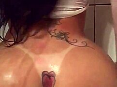 angel lima bathing and shaving pussy