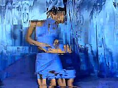 Abena Assbanger Showcases Slim Body in Erotic Dance