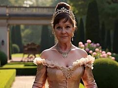 Granny Carmen Claus bends over for doggystyle fuck and elvish creampie!