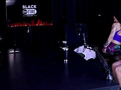 Safada faz uma dança sensual após dizer que sempre trabalhou com arte