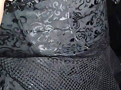 Levei A Irm� Da Minha Mulher Para Conhecer O Glory Hole E A Safada Entrou Na Pica