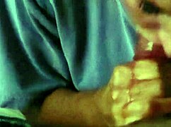 Wow, amateur wife delivers sloppy fruit roll-up blowjob!