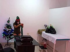 Nurse Caught Decorating Doctor's Office Gets Super Sexy In Hospital