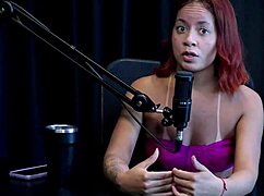 ruiva safada mostra seu cu depois de dizer que o esposo sugeriu a entrada no meio liberal gosta de pau grande e grosso e n�o assiste as cenas - bruna ferrari watch on sheer red