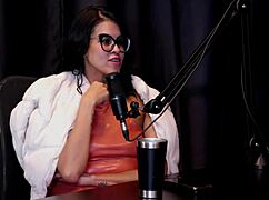 fetiche inusitados tem atores que n�o tomam banho levou vomitada e gosta das cenas hard - natasha fiore watch on sheer red?