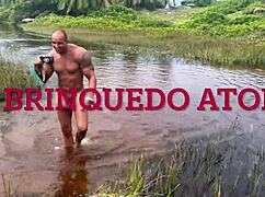 Vazou Na Net Largados E Pelados Fui Com Minha Amiga Da A Bucetinha Em Uma Praia De Nudismo Para Os Pirocudos Sem Camisinha No Pelo?