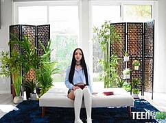 naughty newcomer scarlett is too dirty not to be a pornstar scarlett rosewood brad sterling 😈