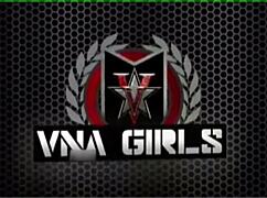 Pee asian milf maxine fucks her sweet tight hole