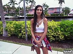 A Star Is Born On The Bus