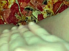 Saudi Teen Snoewwhite Masturbates With Food!