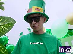 Morena Ebony Tetona Es Follada Por Enano Duende Verg�n En Fiesta De Saint Patrick