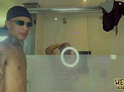 descobrir que meu parceiro tem buceta e acabei comendo pra ver se é igual de mina