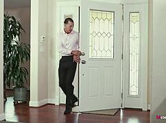 Needy Brooklyn Chase Rides Step Son Bareback After Hubby Fails!