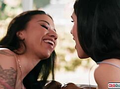 i deepthroat latin tgirl zariah arau's throbbing trans cock deep