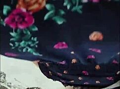 Hey, check out this venezolana hitting the streets