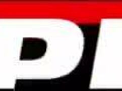 Olha essa calcinha rosa da latina caseira se masturbando no banheiro pra mim