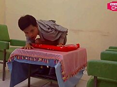 hansel thio here, serving up this horny indonesian mannequin just for you fans!